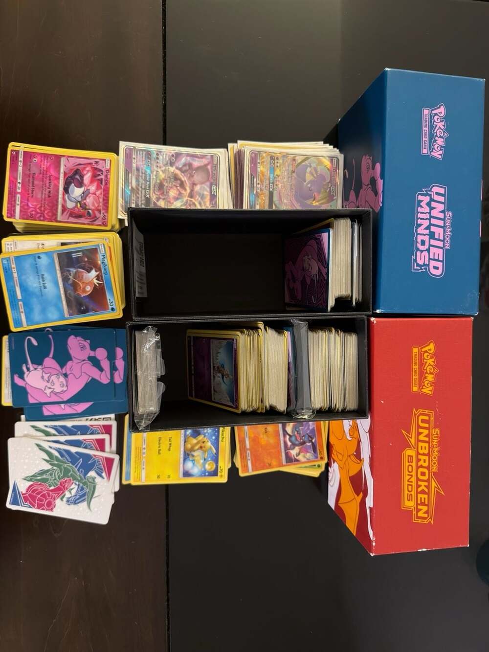 Pokemon TCG Sun & Moon Unified Minds and Unbroken Bonds Elite Trainer Box Collec